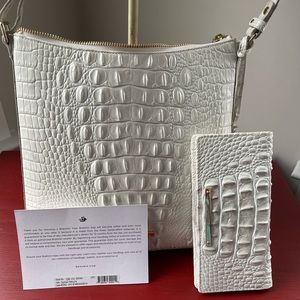 NWOT Kate and Ady wallet in Daydream